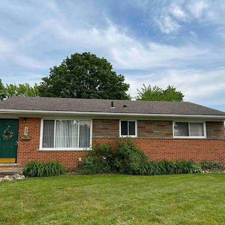 Cozy Bungalow In Madison Heights Dış mekan fotoğraf